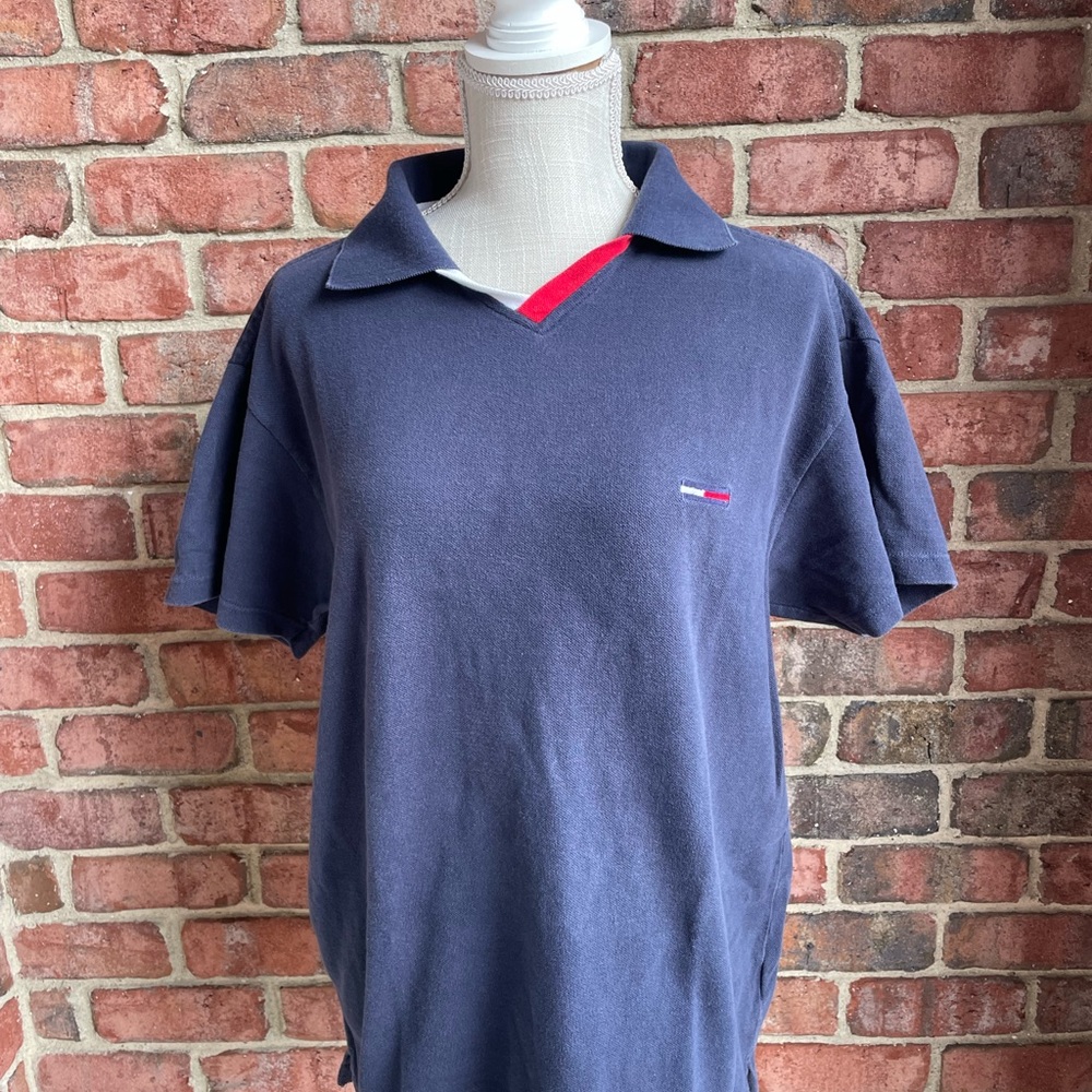 Vintage Men’s Tommy Hilfiger Navy Blue Golf Shirt. Size Medium